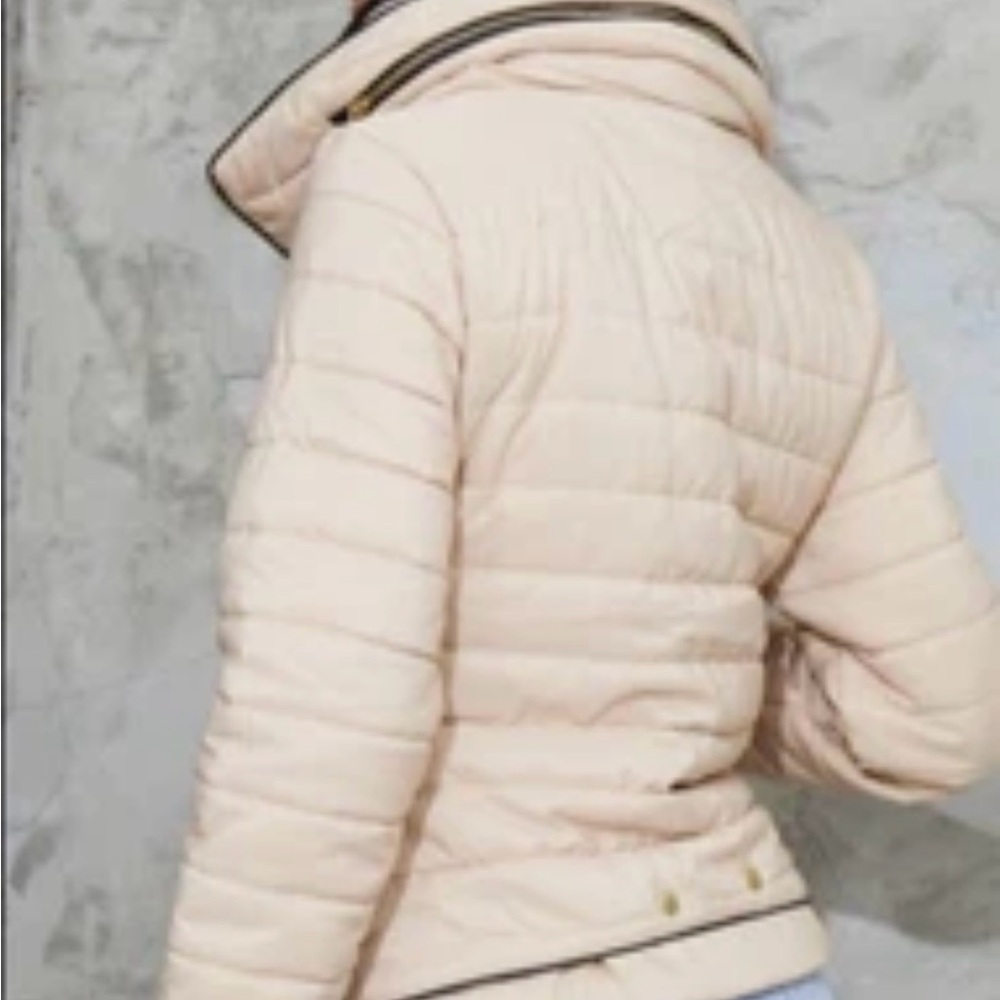 EUC PrettyLittleThing Cream/tan “stone” Mara Puffer Jacket - Picture 6 of 16